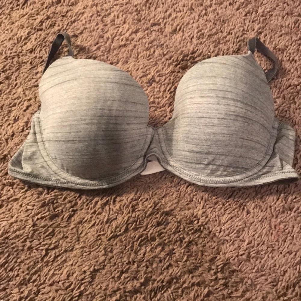 PINK Victoria’s Secret bra